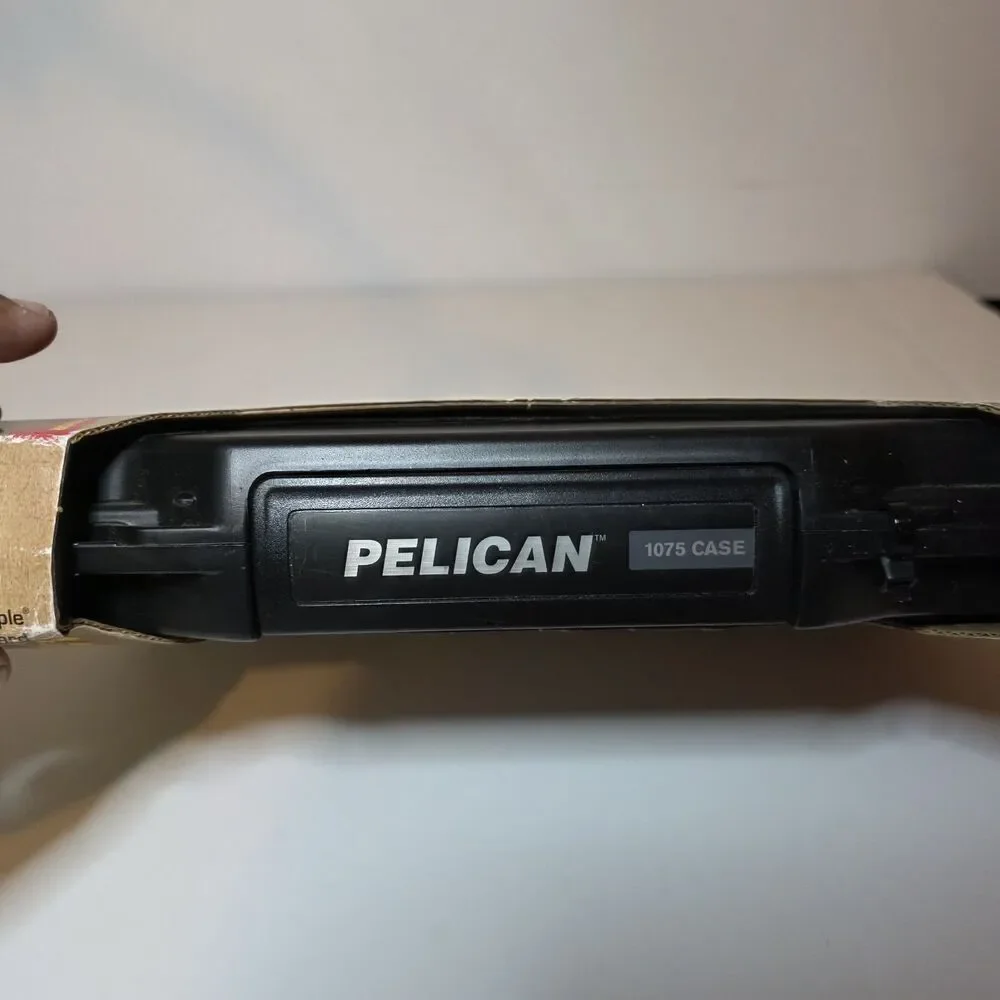 Pelican ProGear 1075 Elite Travel Hard Case For Ipad & Apple Keyboar New Black